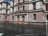 Zavře se většina středních škol. Nouzový stav chce Prymula od pondělí