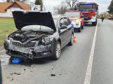 Nehoda čtyř aut komplikuje provoz na strakonické v Chraštičkách