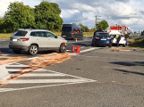 Dopravu na Evropské omezila nehoda tří aut, dva zranění