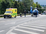 Policie hledá svědky dopravní nehody na Evropské, při které byl vážně zraněn motorkář
