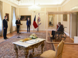 Prezident Zeman jmenoval novým premiérem Fialu