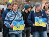 Lidé na příbramském náměstí vyjádřili podporu lidem z Ukrajiny