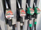 Benzin i nafta ve Středočeském kraji od minulého týdne opět zlevnily