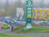 Nízká cena pohonných hmot zpříjemnila první listopadové ráno několika řidičům, bohužel ne na dlouho