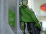 Ceny pohonných hmot ve středních Čechách mírně klesly