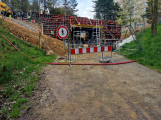 Rekonstrukce prvního mostu ve Školní ulici bude dokončena na konci května