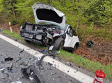 Vážná nehoda na Příbramsku: Čelní střet dvou aut si vyžádal pět zraněných