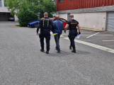 Příbramští policisté zadrželi cizince, kteří přepadli a oloupili muže v Mariánské ulici