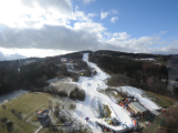 Středočeské lyžařské areály budou o víkendu v provozu, sněhu mají většinou dost