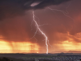 Meteorologové vydali výstrahu před silnými bouřkami