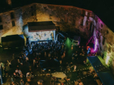 REPETE FEST oživí zámek v Rožmitále. Nabídne hudbu, divadlo i podporu obnovy památky