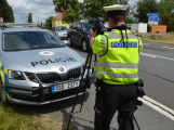 Kamery na těle, virtuální realita i nové vybavení. Kraj investuje miliony do středočeské policie