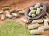 Kratom čeká tvrdší regulace. Závislost roste, odborníci varují před úplným zákazem