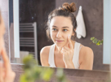 Fenomén K-Beauty: Proč korejská kosmetika ovládla svět a fungují i levné produkty z drogerie?