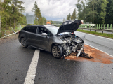 Čtvrteční nehody na Příbramsku zaměstnaly záchranáře, jedna řidička skončila v nemocnici