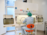 Chemoterapie na míru vzniká přímo v nemocniční lékárně Oblastní nemocnice Příbram