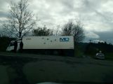 Kamion u Dublovic skončil v příkopu