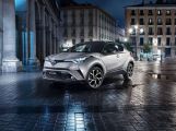 Auto roku 2016 - Toyota C-HR