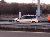 Dálnici D4 u Mníšku uzavřela vážná dopravní nehoda