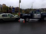 Aktuálně: Dopravní nehoda na kruhovém objezdu u Obory v Příbrami