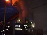 Neznámý pachatel zapálil rodinný dům v Příbrami