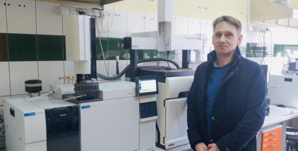 Logiku nevidím v situaci, kdy členové jedné domácnosti musejí mít roušky nasazené v autě, říká Tomáš Dropa, ředitel SÚJCHBO