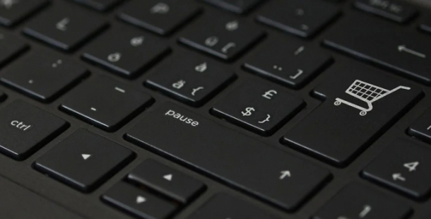 Piráti podali trestní oznámení na 11 internetových prodejců roušek, respirátorů a dalšího zdravotnického materiálu