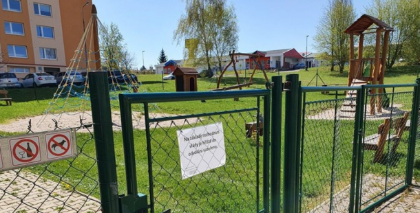 Dětská hřiště se otevírají veřejnosti