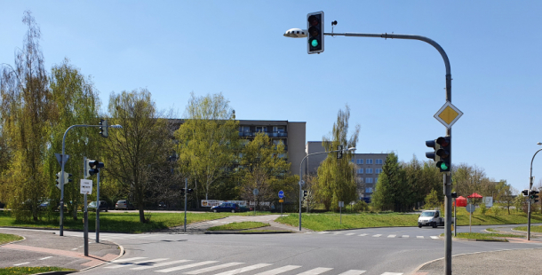 Semafory v provozu, chodci tlačítka mačkat nemusí