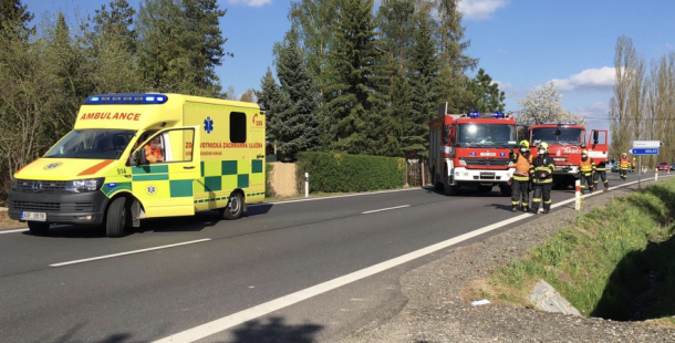Policisté dohledali majitele vozidla, které havarovalo u Rožmitálu a řidič utekl. Já neřídil, klíče jsem zapůjčil, řekl