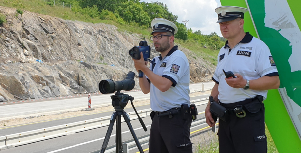 Dnes startuje dopravně bezpečnostní akce. Zapojen bude i policejní vrtulník
