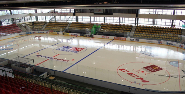 Covid má devět příbramských hokejistů, ostatní čekají na výsledky