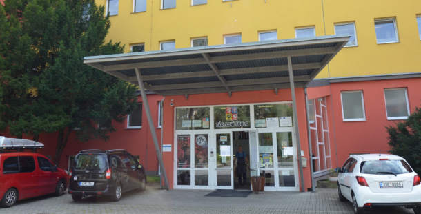 Koronavirus potvrzen na další základní škole v Příbrami