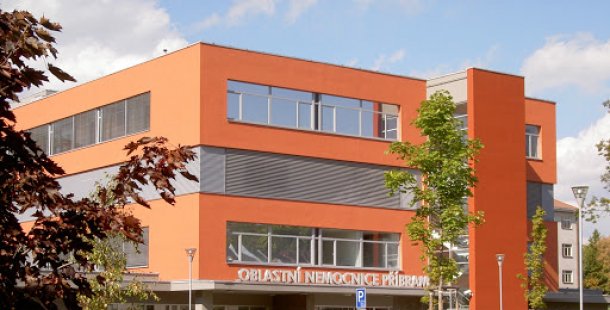 Příbramská nemocnice eviduje již 15 nakažených zdravotníků koronavirem