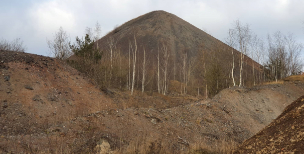 Rozebírání hald dalo MŽP zelenou