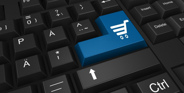 Podíl Čechů nakupujících na internetu letos stoupl na 54 procent