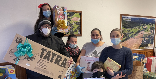 Příbramsko zažívá nevídanou vlnu solidarity: Na pomoc rodině z Ohrazenic lidé přispěli za jeden den přes čtvrt milionu