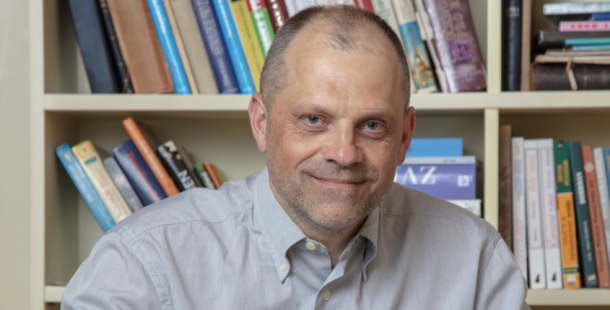 Městská chata Granit na Šumavě chátrá a každým rokem prodělává. Prodejme ji a investujme do důležitějších věcí, říká radní Holý