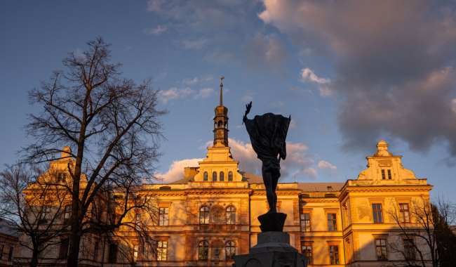 Kraj chce koupit školní budovu v Příbrami za 54 milionů. Město požaduje tvrdé podmínky