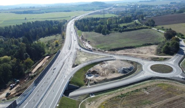 Chcete vidět, jak se řídí moderní dálnice? V Příbrami otevřou zákulisí D4 i operační centrum Via Salis