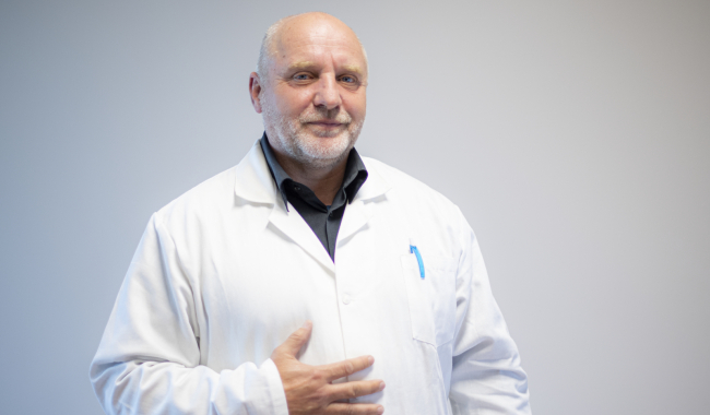 Představenstvo nemocnice odvolalo z vedení Stanislava Holobradu