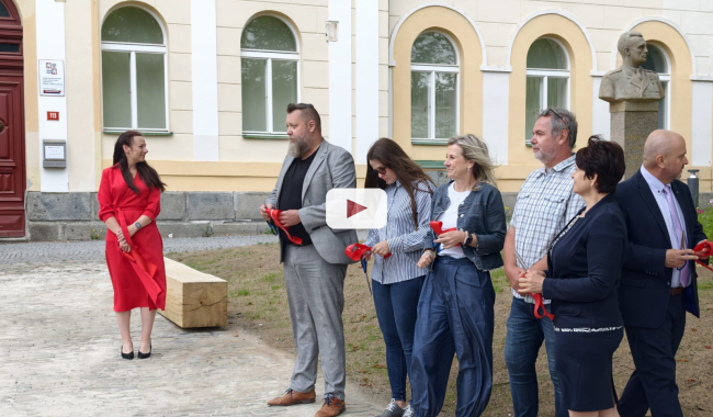 /FOTO, VIDEO/ Proměna za desítky milionů je hotová. Jiráskovy sady se otevřely lidem