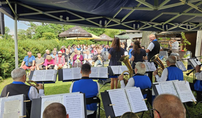 Tipy na víkend: Přijďte na koncert Rožmitálské Venkovanky nebo na závody v kynologii!