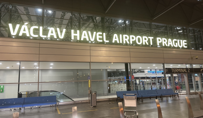 Koupili jste si letenku? Ještě to neznamená, že poletíte. Overbooking je zpět