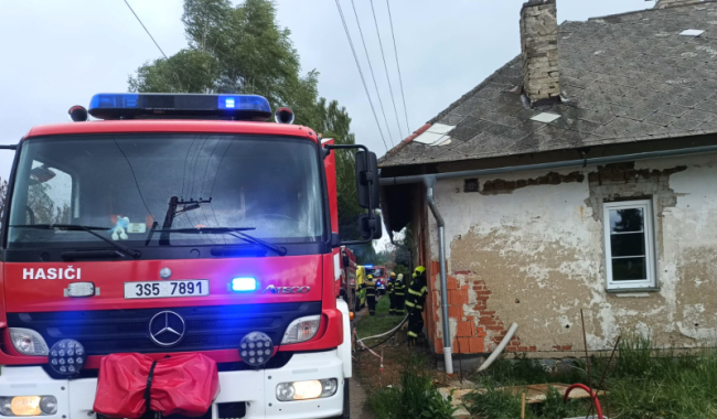 Profesionální hasiči dostanou od Středočeského kraje vyšší příspěvek
