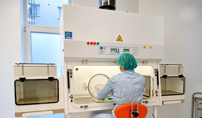 Chemoterapie na míru vzniká přímo v nemocniční lékárně Oblastní nemocnice Příbram
