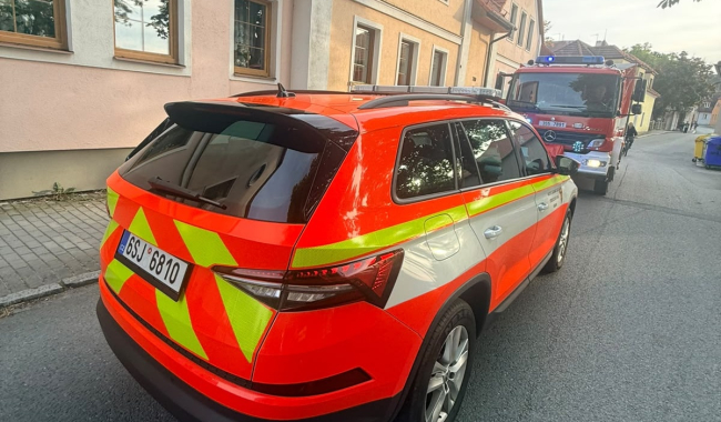Nebezpečná dětská hra v bahně: Hasiči v Rožmitále vyjížděli k zachraňování dětí z vypuštěného rybníka