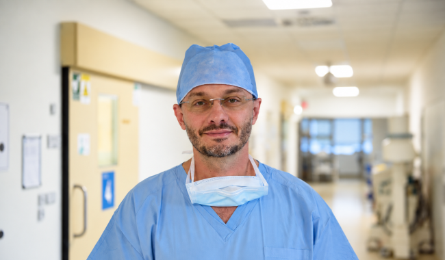 Robotická chirurgie mění gynekologickou operativu. „Některé případy už se mi nechce operovat laparoskopicky,“ říká primář Petr Chudáček