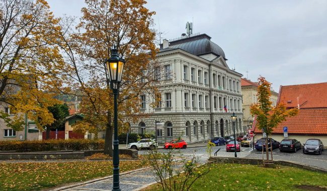 Ticho po memorandu končí. Škodová hlásí blížící se dohodu, Karpíšek odmítá politikaření a sází na odborníky