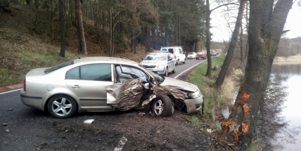 Aktuálně: Dopravní nehoda uzavřela jízdní pruh u Čenkova